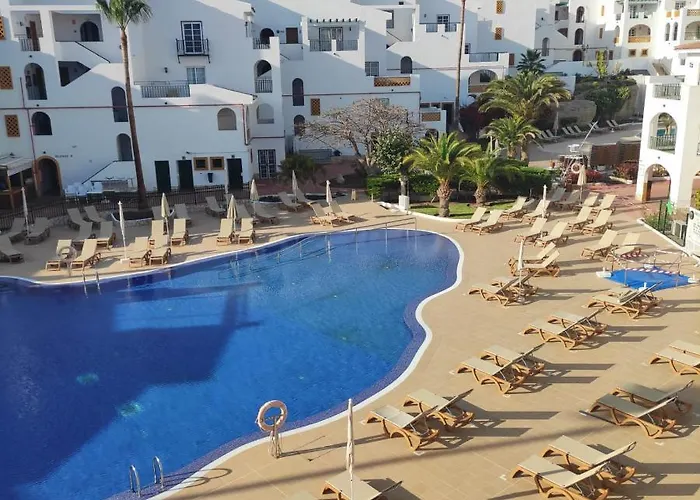 Tres Terrazas Ocean View 公寓